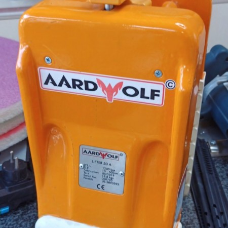 Τσιμπήδα για την ανύψωση μαρμάρων 